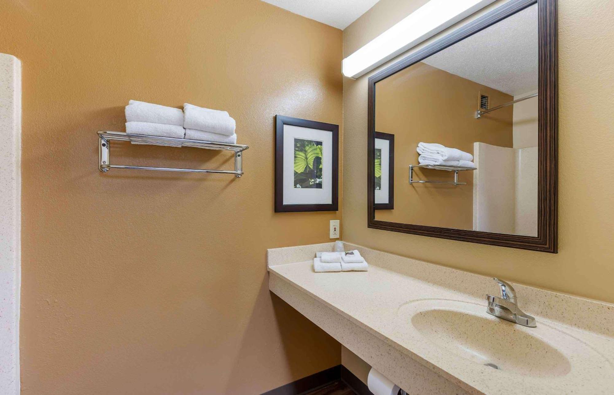 Extended Stay America Suites - St Louis - Westport - E Lackland Rd Maryland Heights Zewnętrze zdjęcie
