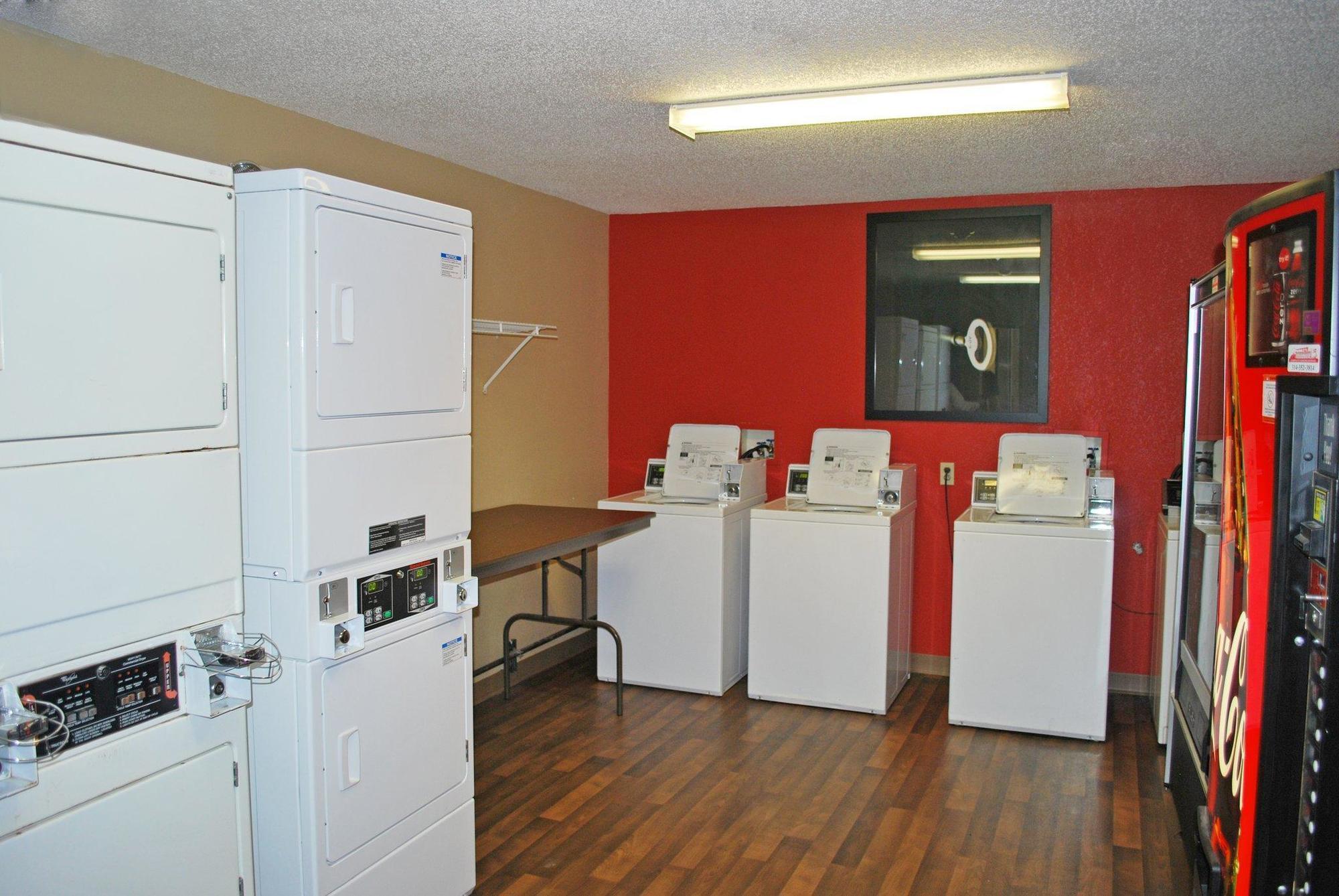 Extended Stay America Suites - St Louis - Westport - E Lackland Rd Maryland Heights Zewnętrze zdjęcie